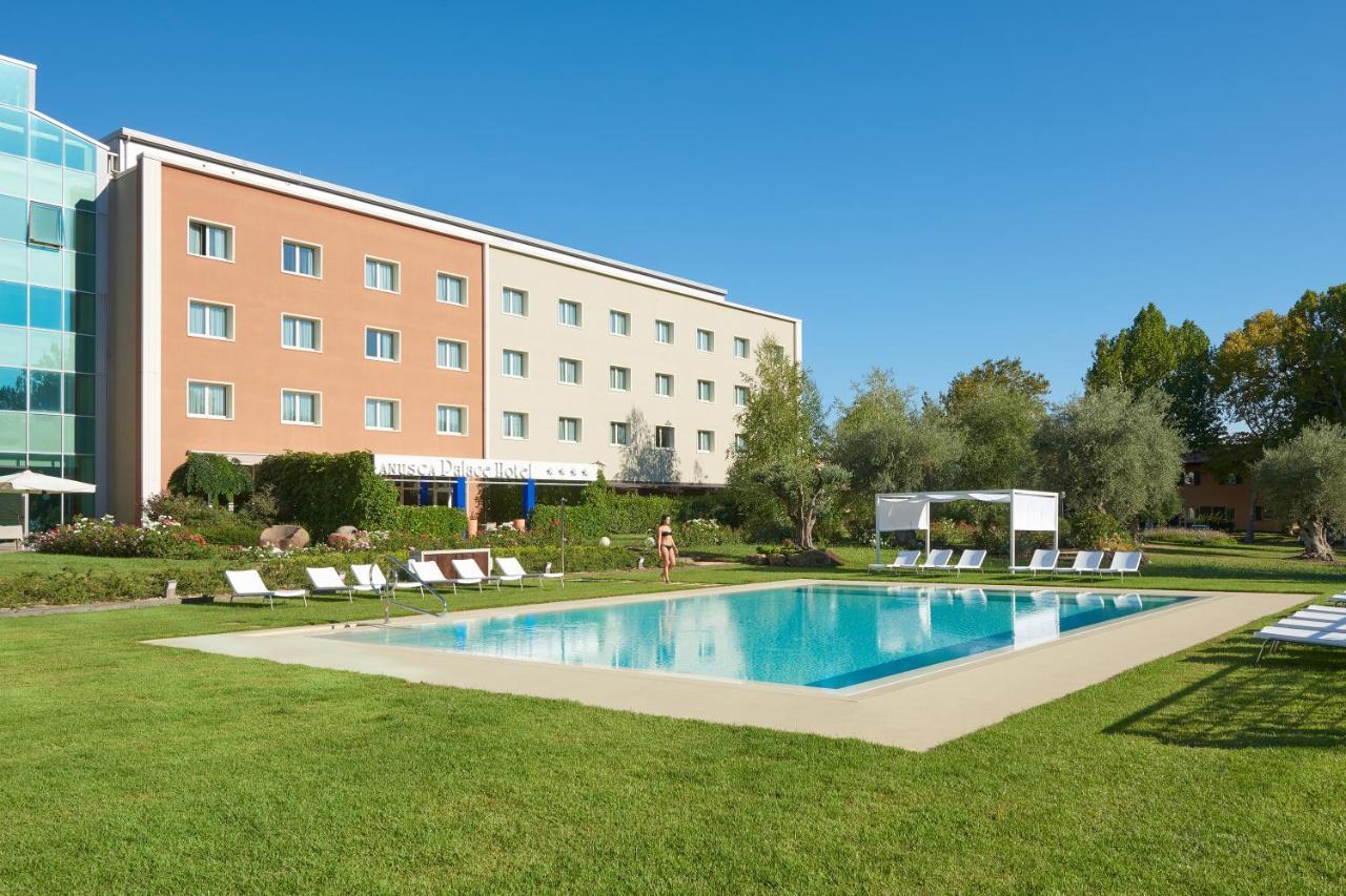 Anusca Palace Hotel Castel San Pietro Terme Esterno foto