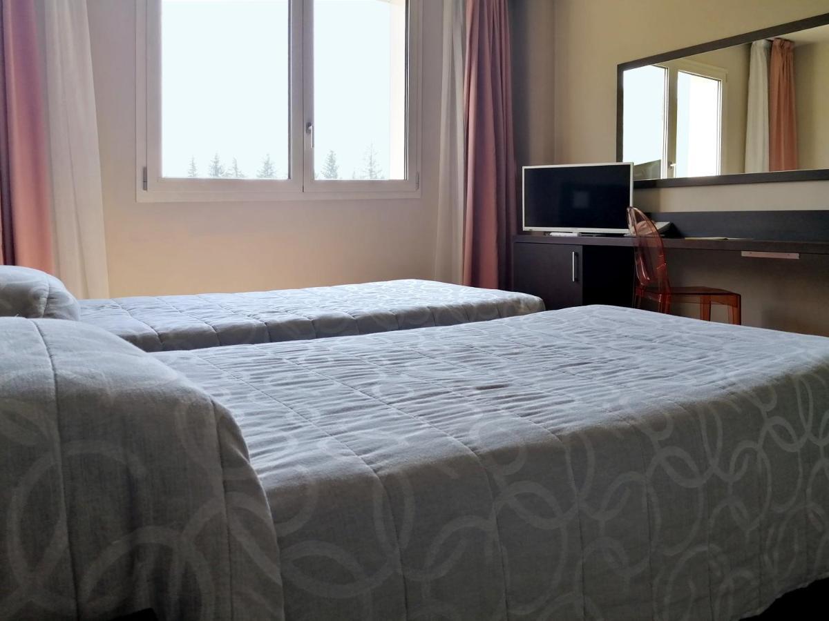 Anusca Palace Hotel Castel San Pietro Terme Esterno foto